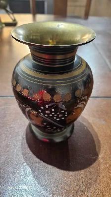 Vase en laiton avec motif pain a la main - Photo 9