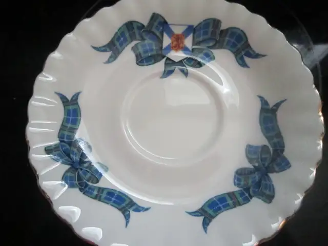 Royal Albert NOVA SCOTIA TARTAN fine bone china - Photo 2