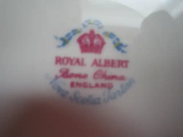 Royal Albert NOVA SCOTIA TARTAN fine bone china - Photo 3