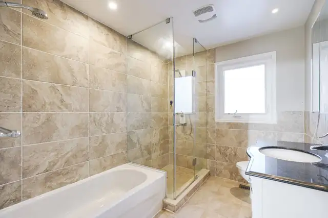 Master bedroom with private bathroom - Square one - Photo 3