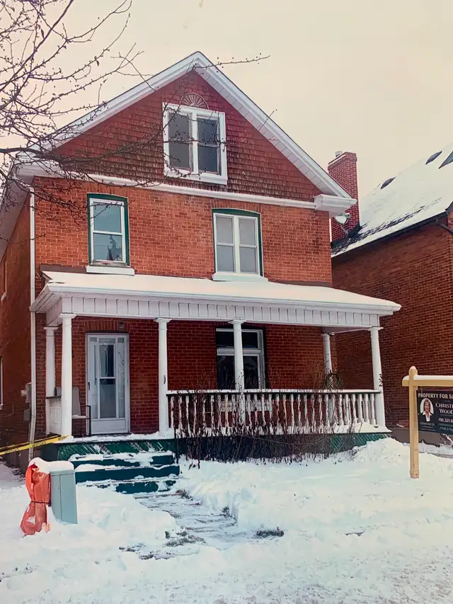 Great Barrie Downtown Location - Full House For Rent