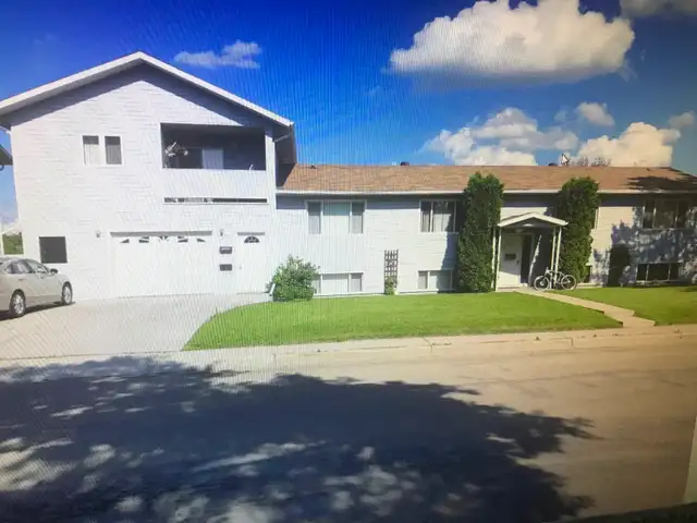 Wetaskiwin Apartment For Rent. 2 Bdr. Adult Building. $ 995.00