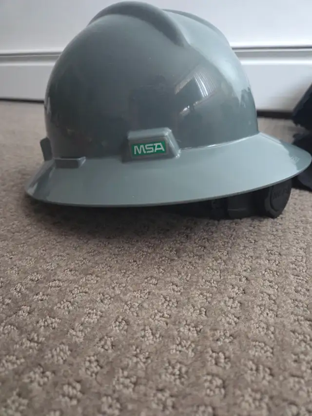 MSA Full Brim Hard Hat - Photo 2