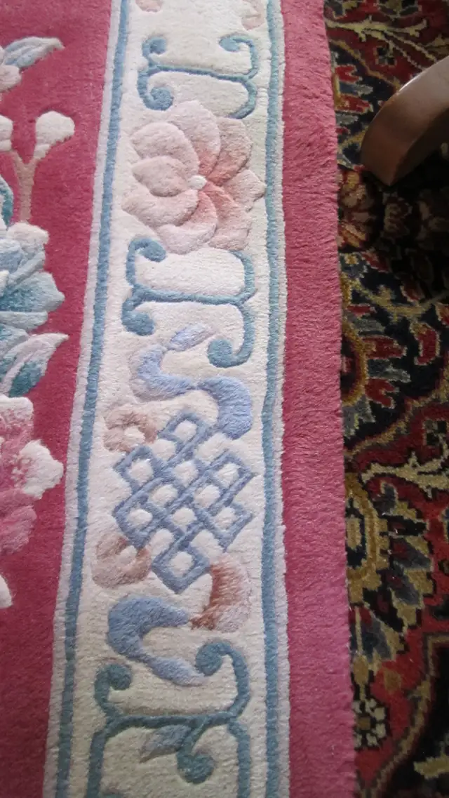 LOVELY  42"X 69" HANDMADE ORIENTAL STYLE WOOL RUG - Photo 3