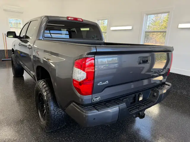 2019 Toyota Tundra Platnium 4X4 - Photo 2