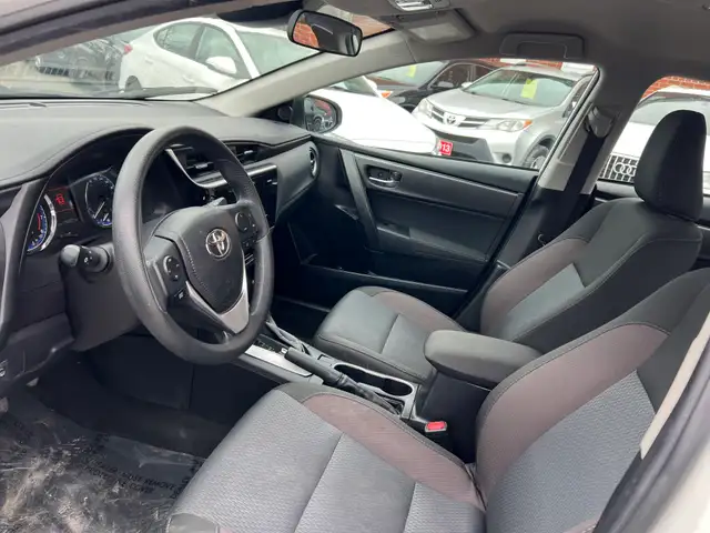 2017 Toyota Corolla LE - Photo 10