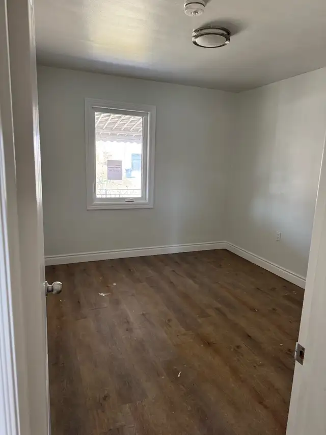 rent house - Photo 6