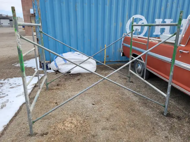 SCAFFOLDING FOR SALE - Photo 2