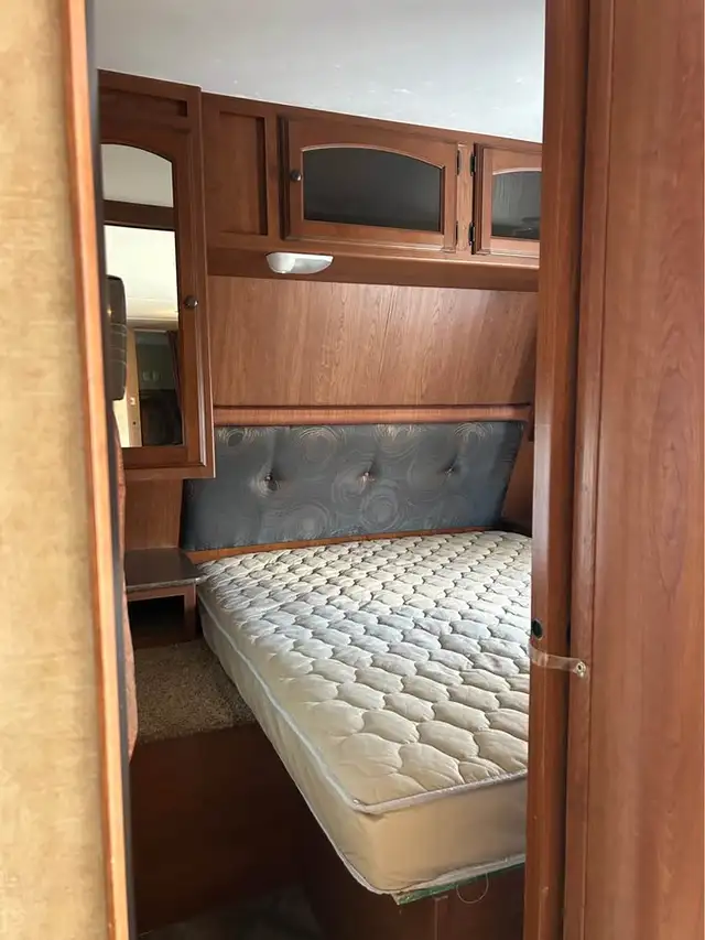 2012 Dutchmen Travel Trailer