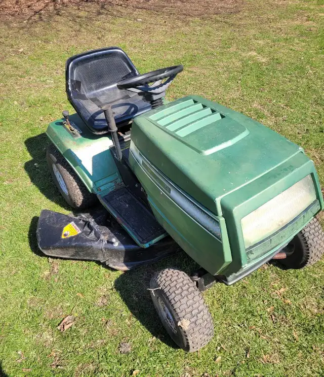 Turf Trac 12/38 Lawn Tractor - Photo 2