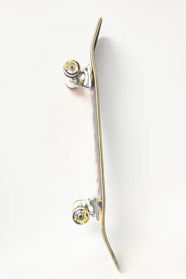 Skateboard 8.5' long Creature Stump USED in goog condition - Photo 4