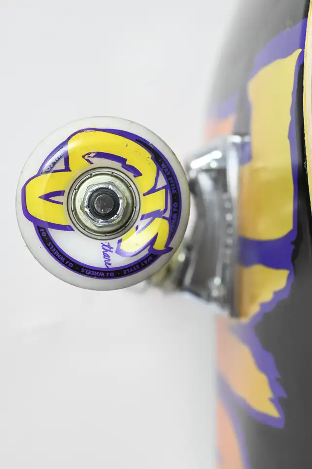 Skateboard 8.5' long Creature Stump USED in goog condition - Photo 7