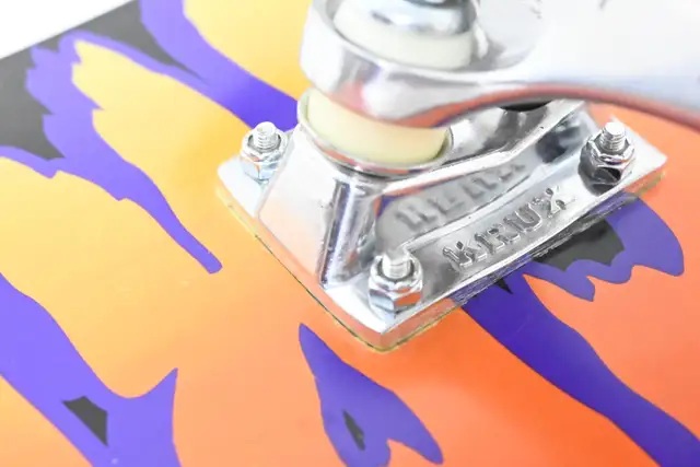 Skateboard 8.5' long Creature Stump USED in goog condition - Photo 10