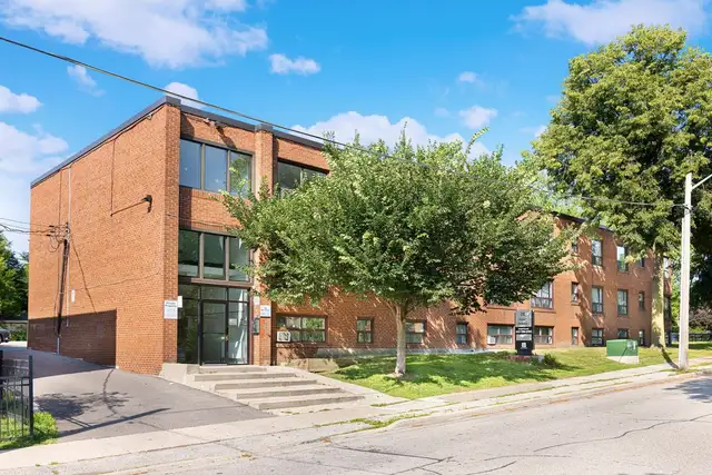 Studio Apartment for Rent - 26 Albert Avenue