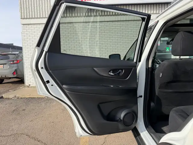 2016 Nissan Rogue| All Wheel Drive| Low Mileage | 360 Camera | - Photo 16