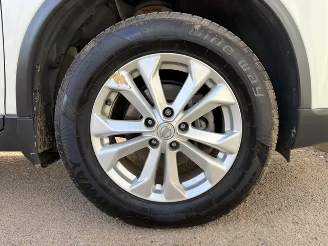 2016 Nissan Rogue| All Wheel Drive| Low Mileage | 360 Camera | - Photo 24