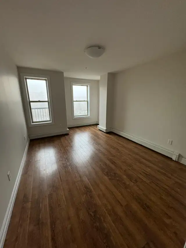 One Bedroom and Den at The Yorkdale - Photo 5