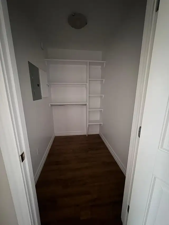 One Bedroom and Den at The Yorkdale - Photo 9