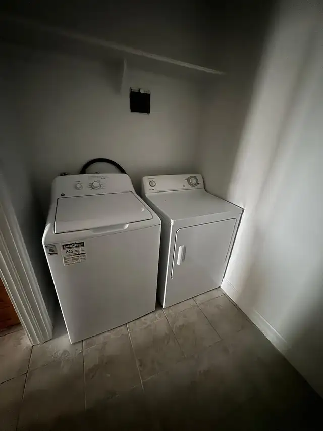 One Bedroom and Den at The Yorkdale - Photo 11