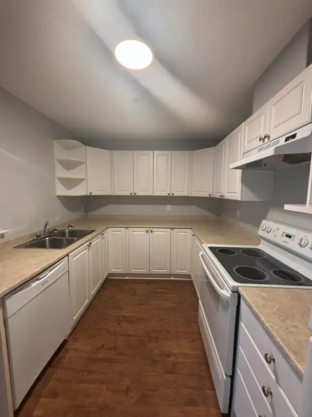 Brier Rose - Large One Bedroom Apartment for Rent