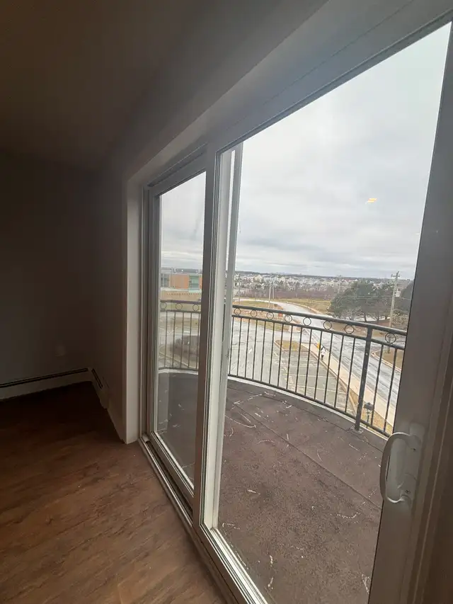 Brier Rose - Large One Bedroom Apartment for Rent - Photo 6