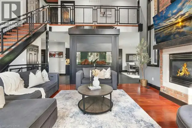 2 rooms for rent in beautiful house on Hamilton mountain/pool - Photo 4