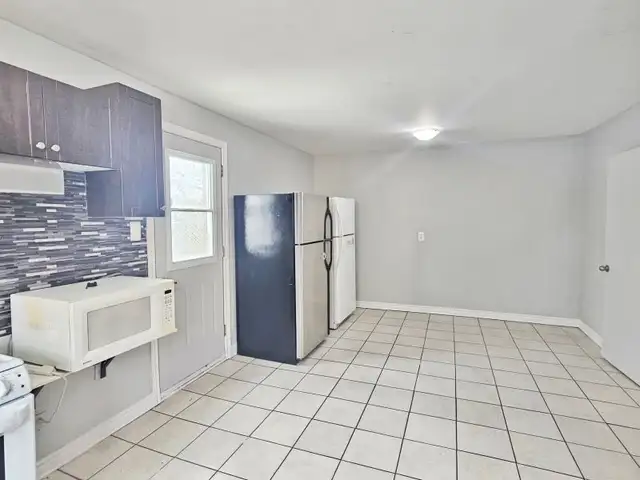Semi-Detached Home/4  1 Bdrm/Finished Basement/Rent/Ottawa - Photo 3