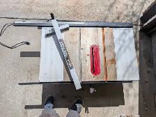 Delta Table Saw - Photo 2