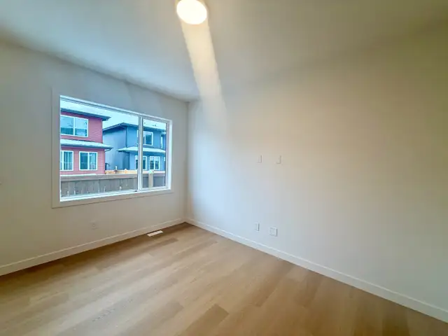 Mattson 3 Bed 2.5 Bath Single Garage Townhouse - Photo 6