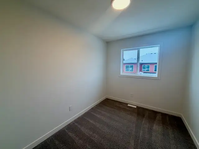 Mattson 3 Bed 2.5 Bath Single Garage Townhouse - Photo 16