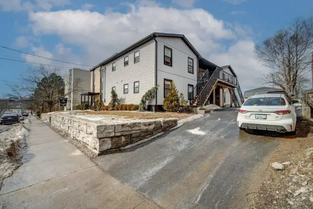 Beautiful 3bed/2bath HFX APT/Heat-pump - VIDEO TOUR! - Photo 2