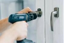 Broken Glass? Repair & Save Today! - Photo 4