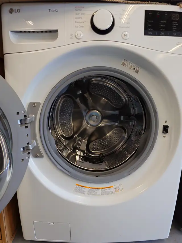 LG '27' White Front Load Washer & Gas Dryer Set on Sale‼️ - Photo 8