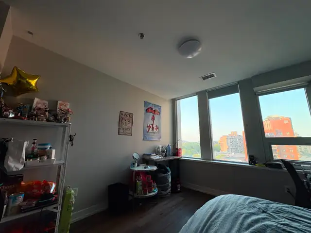 4 Beds 2 Baths - Shared Apartment - Photo 3