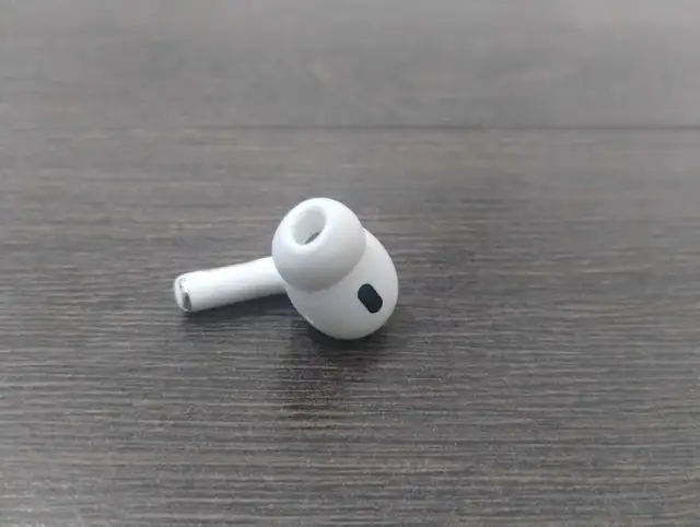 Apple AirPods Pro Generation 2 RIGHT (A3047) Earbud ONLY