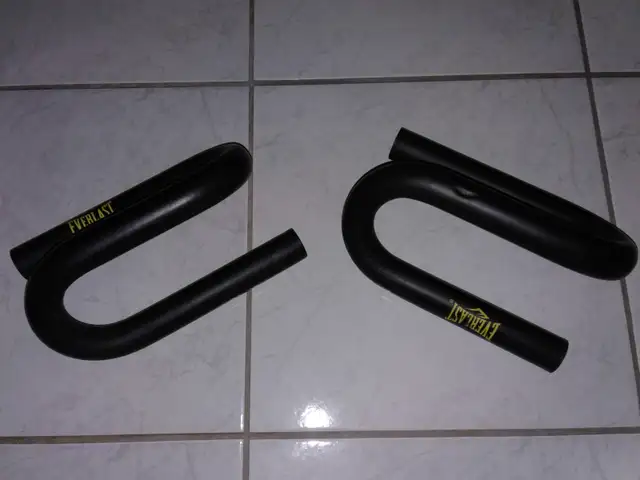 EVERLAST pushup stands (pair) - $15 total or trade / swap - Photo 2