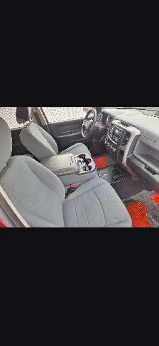 2013 Ram 1500 4x4 - One Owner - Low KM Swap - MINT - Photo 9