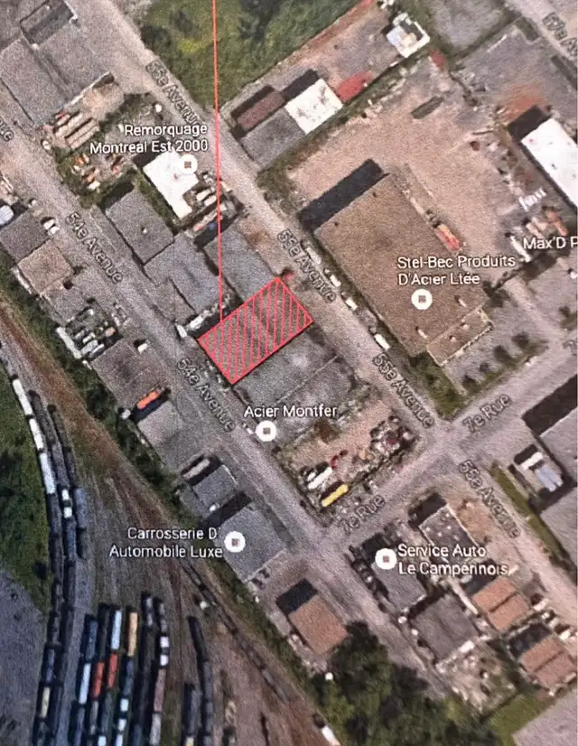 LOCAL 3000 pc   terrain 2575 pc clôturé