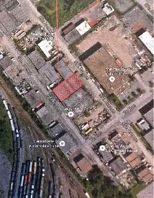 LOCAL 3000 pc   terrain 2575 pc clôturé