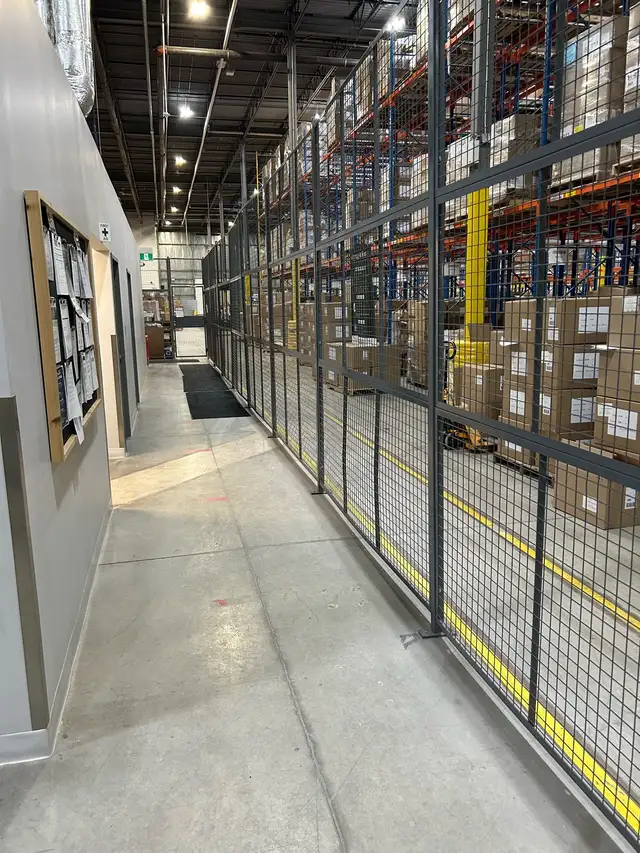 Fencing, Indoor security fence - Photo 2