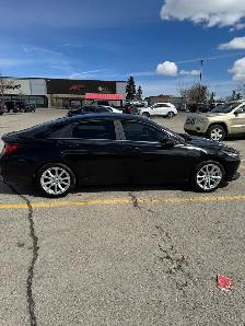 2023 HYUNDAI ELANTRA LUXURY - Photo 2