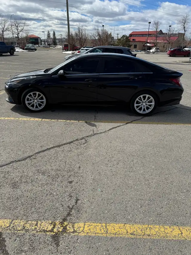 2023 HYUNDAI ELANTRA LUXURY - Photo 5