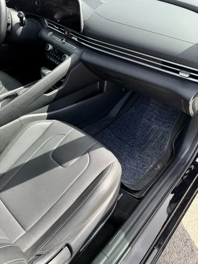 2023 HYUNDAI ELANTRA LUXURY - Photo 7