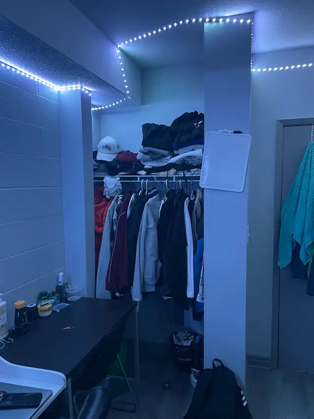 summer sublet (may-August) - Photo 4