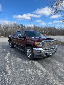 2017 GMC Sierra 2500 HD Duramax diesel - Photo 2