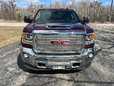 2017 GMC Sierra 2500 HD Duramax diesel - Photo 4