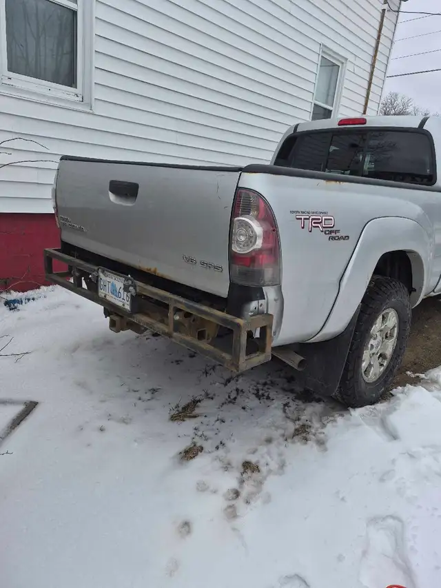 2009 Toyota Tacoma V6 4X4  NEED GONE ASAP - Photo 4
