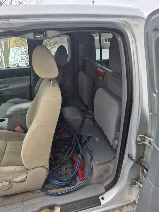 2009 Toyota Tacoma V6 4X4  NEED GONE ASAP - Photo 6