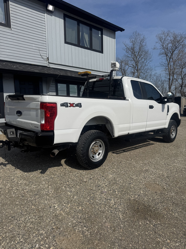 2017 Ford Super Duty F-250 SRW 6.8 FT BOX 4x4 — CERTIFIED — - Photo 3