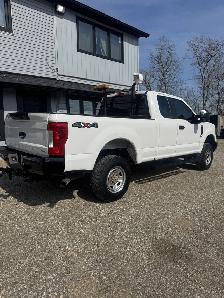 2017 Ford Super Duty F-250 SRW 6.8 FT BOX 4x4 — CERTIFIED — - Photo 3
